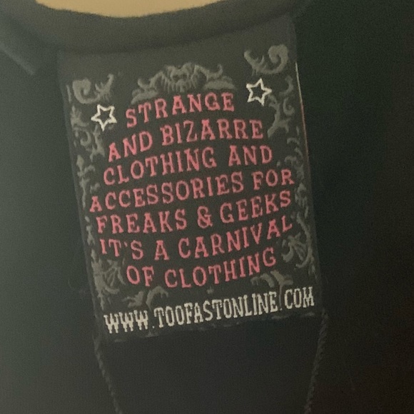 Too Fast Eat Me Shirt w/mini flounce upon bottom w coordinate scarf ombreleopard - Picture 16 of 16